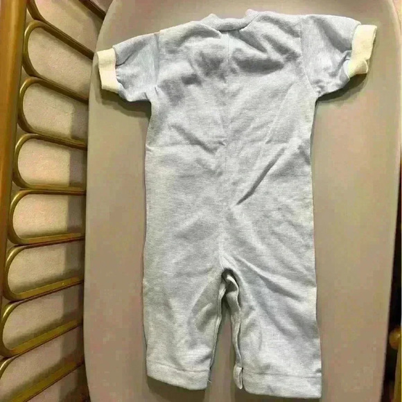 Vintage made in the USA baby boy one piece bodysuit sailboat embroidered rainbow - Picture 3 of 3